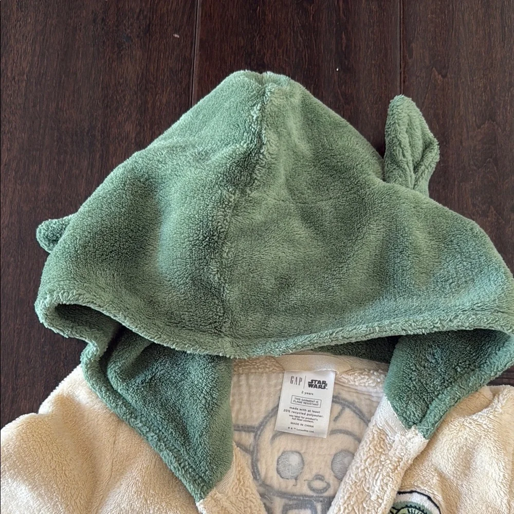 Baby Gap Star Wars Gender Neutral Adorable Baby Yoda Grogu Tan Fleece Robe!
